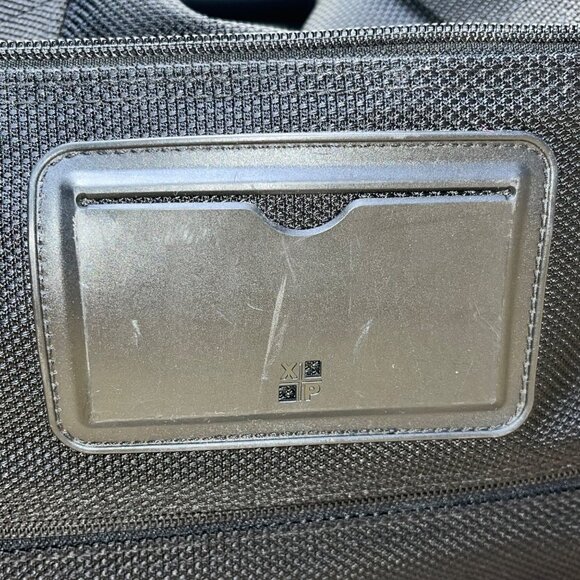 Metro XP Men’s Black Nylon Multi-Compartment Lock Secure Zip Travel Duffel Bag - Picture 13 of 15